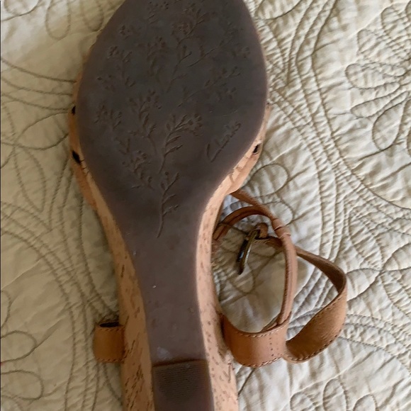 Sandals - Picture 3 of 4